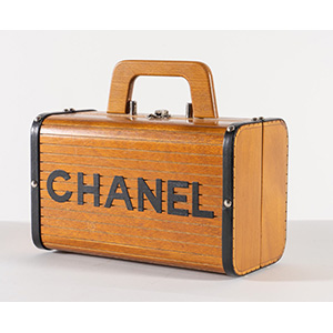 CHANEL Wooden Box Bag. Bauletto in legno ... 
