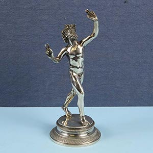 Scultura in argento “Satiro danzante“ su ... 