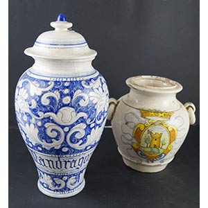 Lotto di cachepot e vaso in ceramica ... 