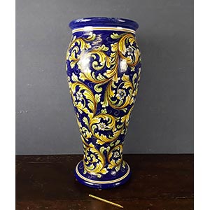 Grande vaso in ceramica a ramage e fiori ... 