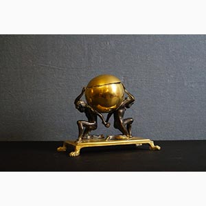 Bruciaprofumo sferico in bronzo dorato ... 