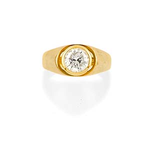 A 18K yellow gold and diamond ringWeight ... 