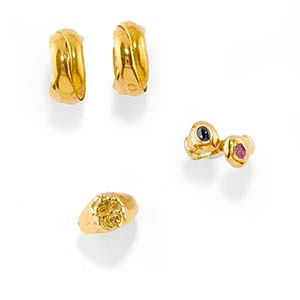 Lot of 18K yellow gold and colored gemstone ... 