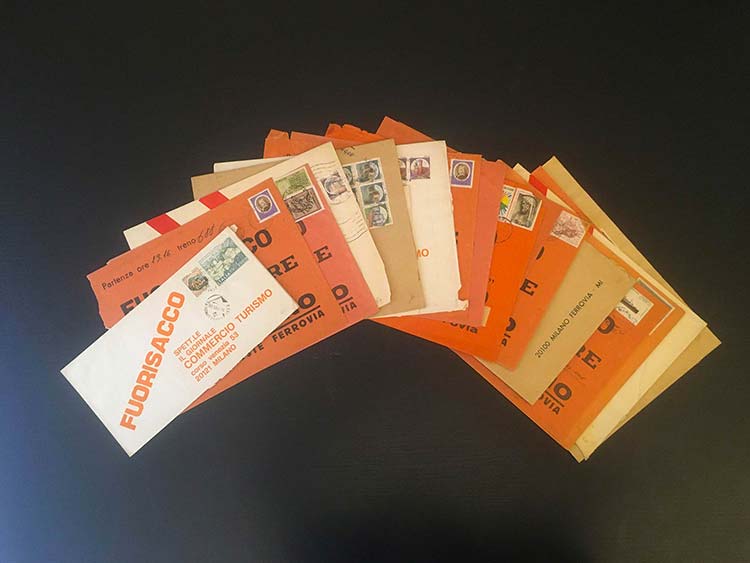 REPUBBLICA ITALIANA FUORI SACCO - ... 