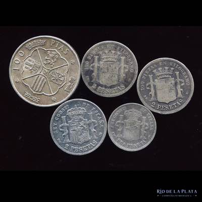 Lote. Monedas de plata. España. ... 