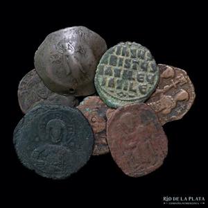 Byzantine. Lot x 7 different AE coins. All ... 