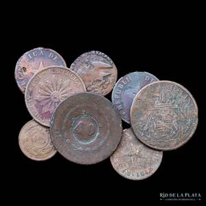 Sudamerica. Lote x 8 monedas de cobre siglo ... 
