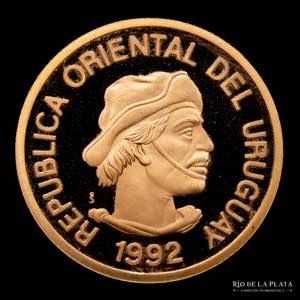 Uruguay. 1/4 Gaucho de Oro 1992. AU.900; ... 