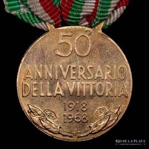 Italia. Medalla 50 ... 
