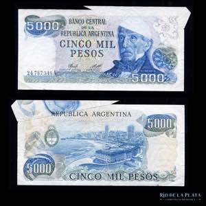 Argentina. Pesos Ley. 5000 Peso 1978. Error ... 