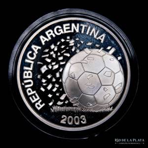 Argentina. 5 Pesos 2003. ... 