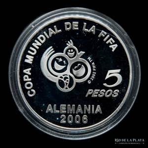 Argentina. 5 Pesos 2004. Copa Mundial de la ... 