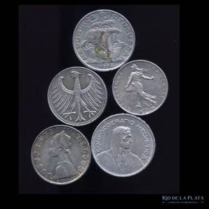 Europa. 5 monedas de plata siglo XX. AG; ... 