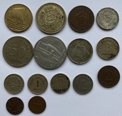 Estonia lot of coins (15)
(15)