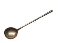 Russia tea spoon 84 silver
11.12 g. 12mm.