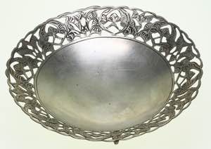 Silver plate
103.30 g. ... 