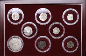 Medieval Europe 10th-15th century - 8 silver ... 