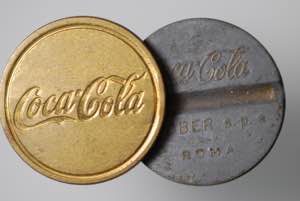 Coca Cola. Lotto di 2 ... 