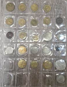 ESTERE - Lotto di 24 monete moderne (Serbia, ... 