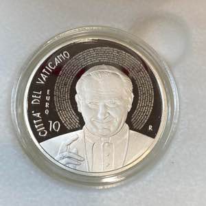 Vaticano. Monetazione in Euro. ... 