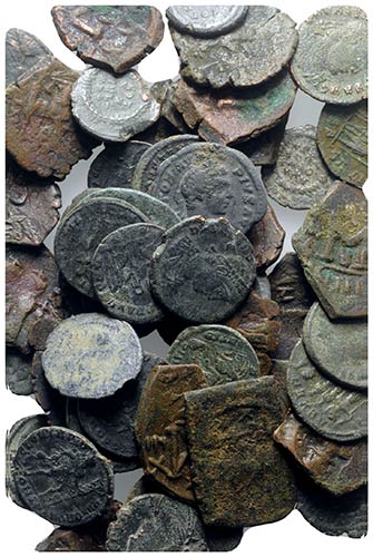 Lot of 110 Late Roman Imperial Æ ... 