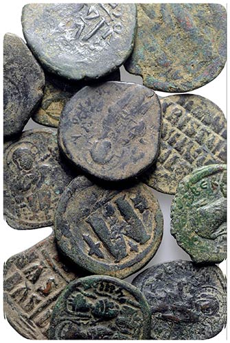 Lot of 16 Byzantine Æ coins, to ... 
