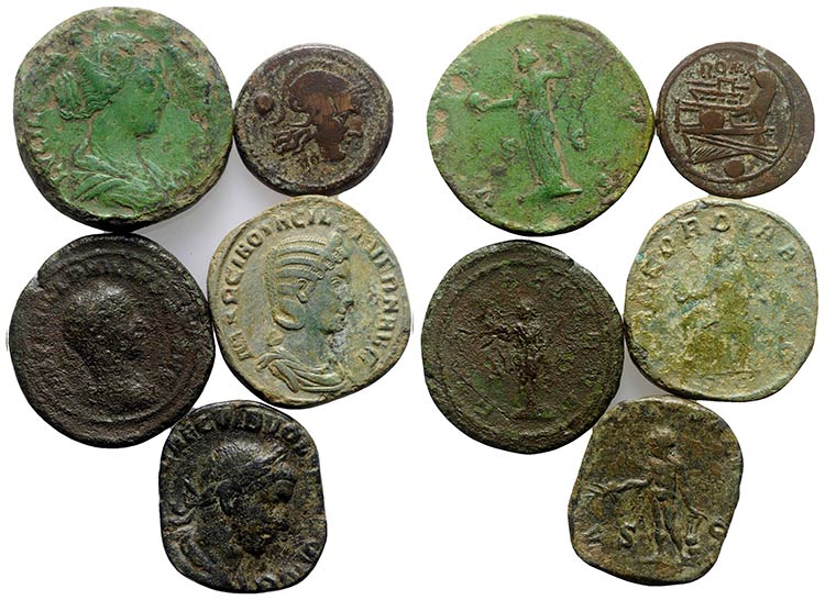 Lot of 5 Roman Republican (1) and ... 