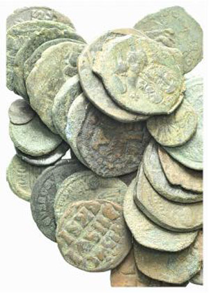 Lot of 35 Æ Byzantine coins, to ... 