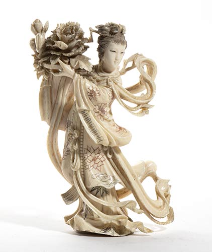 A Chinese ivory carving depicting ... 