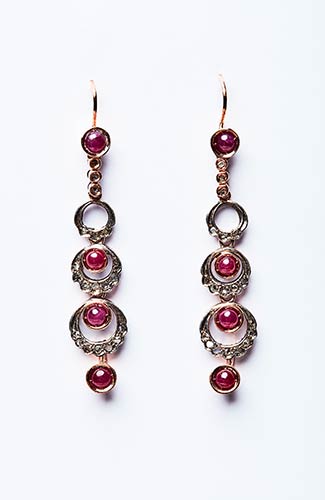 PENDANT EARRINGS WITH CABOCHON ... 