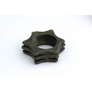 Cilindro cuspidato in bronzo
III - ... 