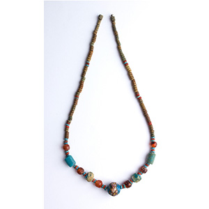 Faience and glass necklace
Egypt, ... 