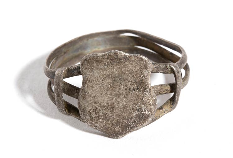 Ancient Silver Ring with Coat of ... 