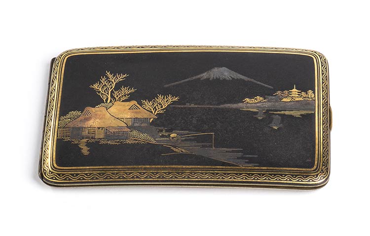 A KOMAI STYLE LACQUERED AND GILT ... 