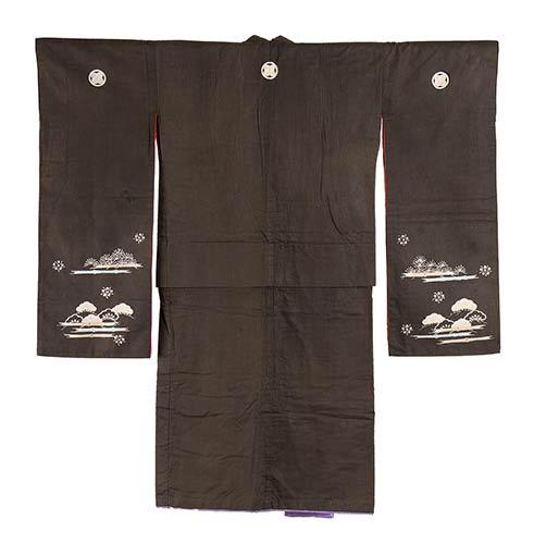 A CHILD KIMONO WITH LONG SLEEVES, ... 