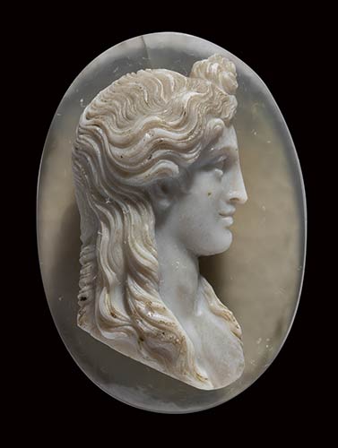A neoclassical agate cameo. Bust ... 