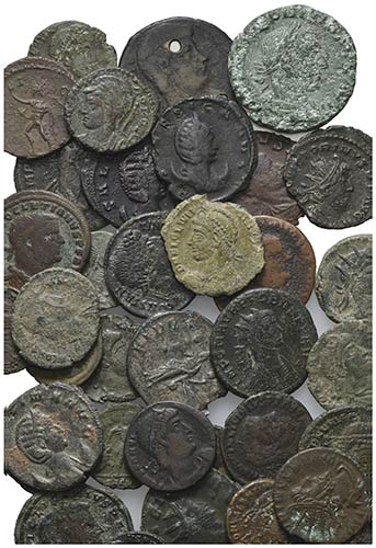 Lot of 35 Late Roman Imperial Æ ... 