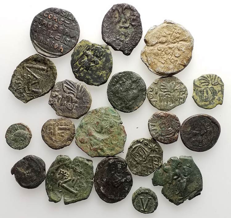 Lot of 20 Byzantine Æ coins and ... 