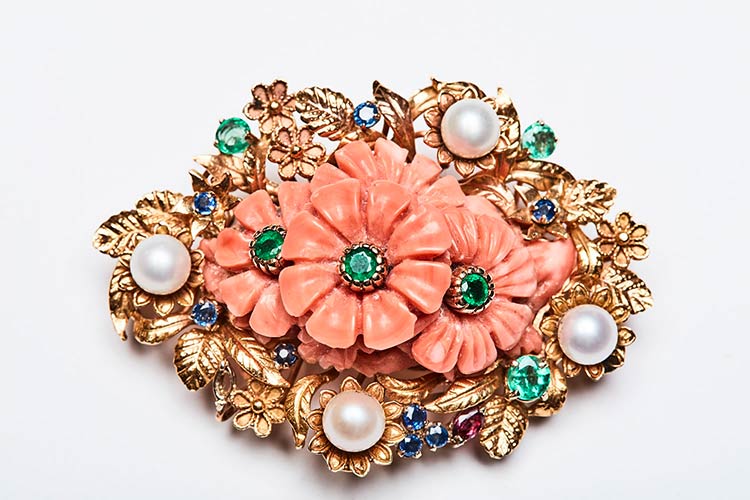 Yellow gold, floral pendat-brooch ... 