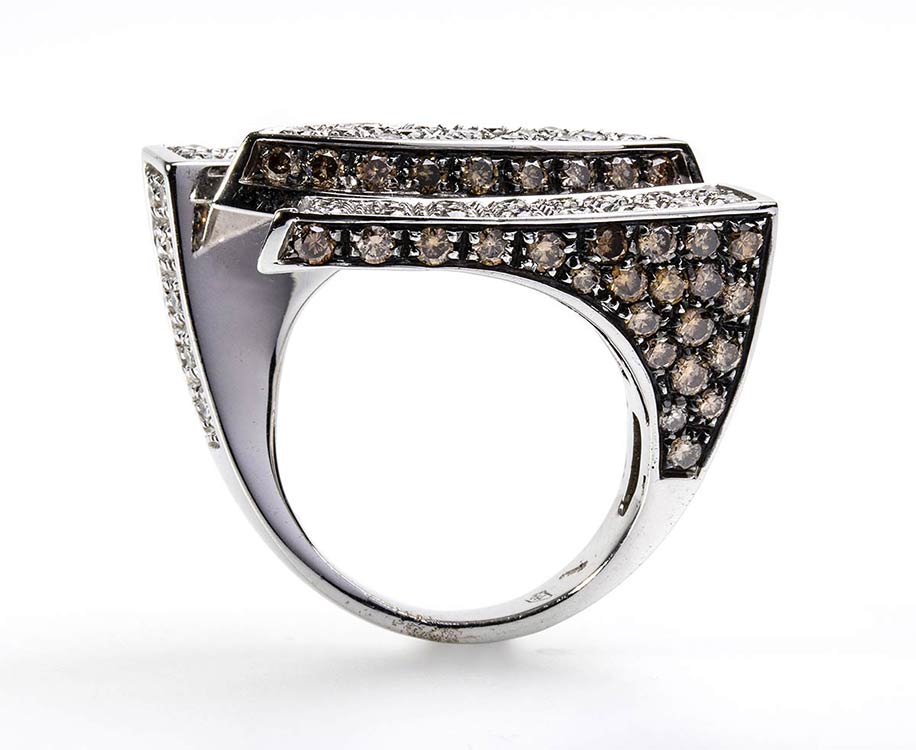 Diamonds ring ; ; 18k white gold, ... 
