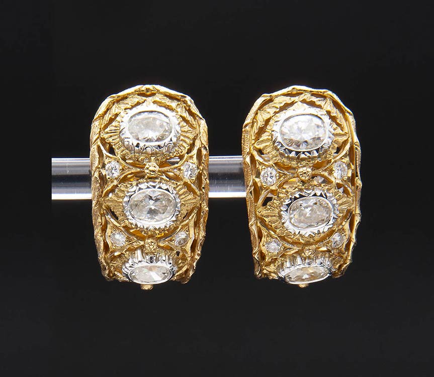 Diamonds earrings; ; 18k white and ... 