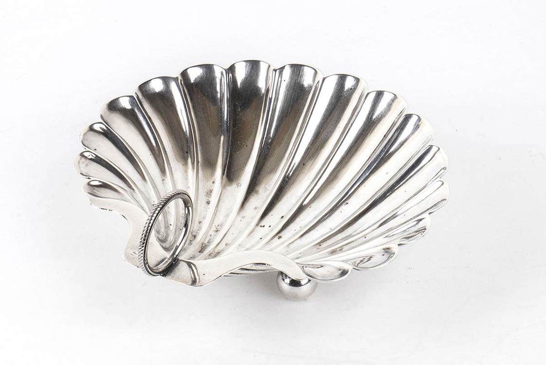 French 950/1000 silver shell ... 