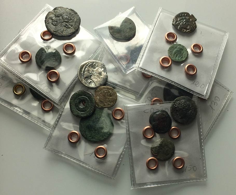 Mixed lot of 16 Æ and AR coins, ... 
