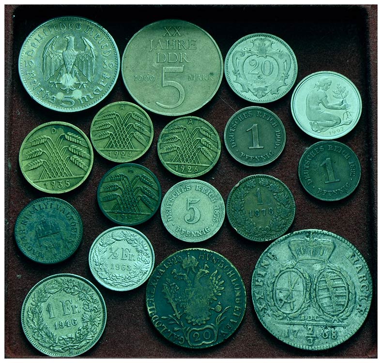Estere - Lotto di 17 monete (di ... 