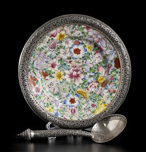 A POLYCHROME PORCELAIN DISH WITH ... 