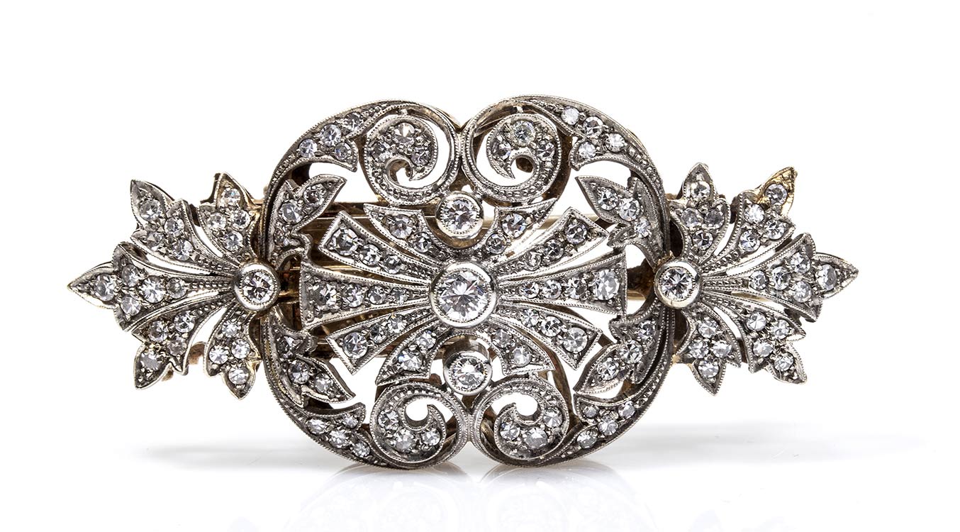 Gold and diamonds vintage brooch  ... 
