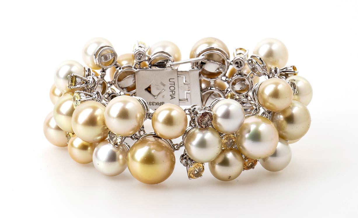 Gold and South sea pearls bracelet ... 