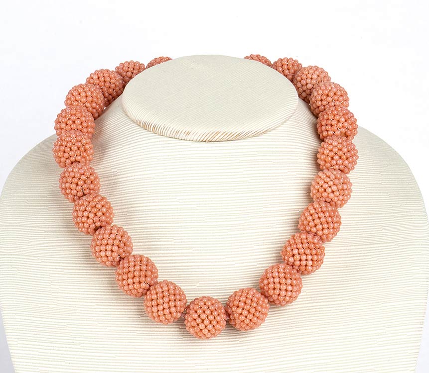 Woven mesh pink coral necklace
18k ... 