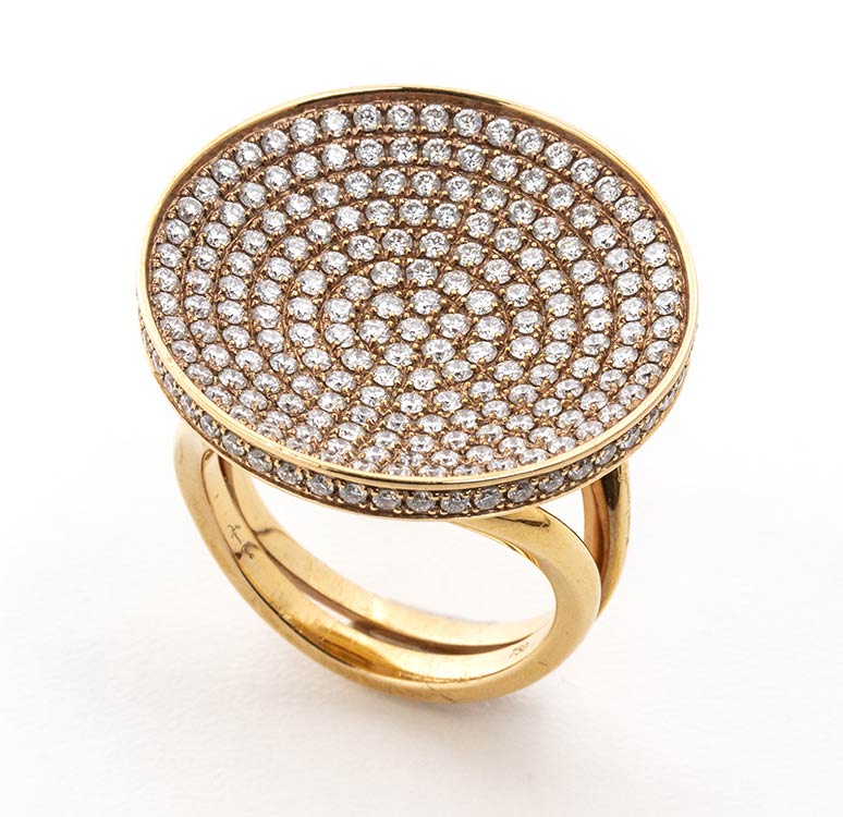 Gold and diamonds ring - by GIANNI ... 