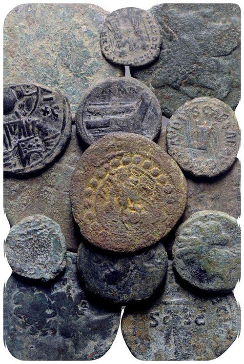 Mixed lot of 14 Greek, Roman and ... 